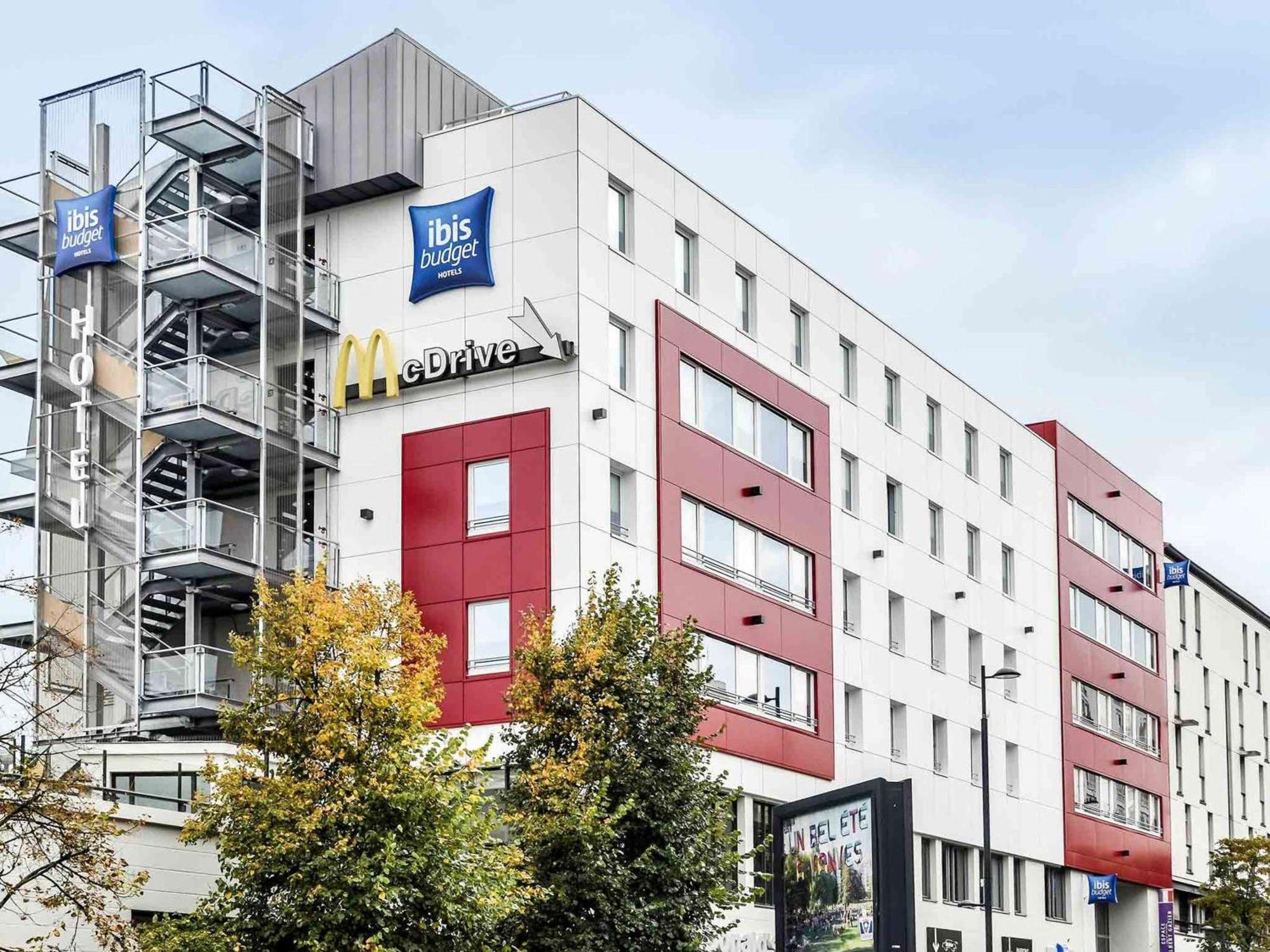 Отель Ibis Budget Paris Porte De Ванв Экстерьер фото